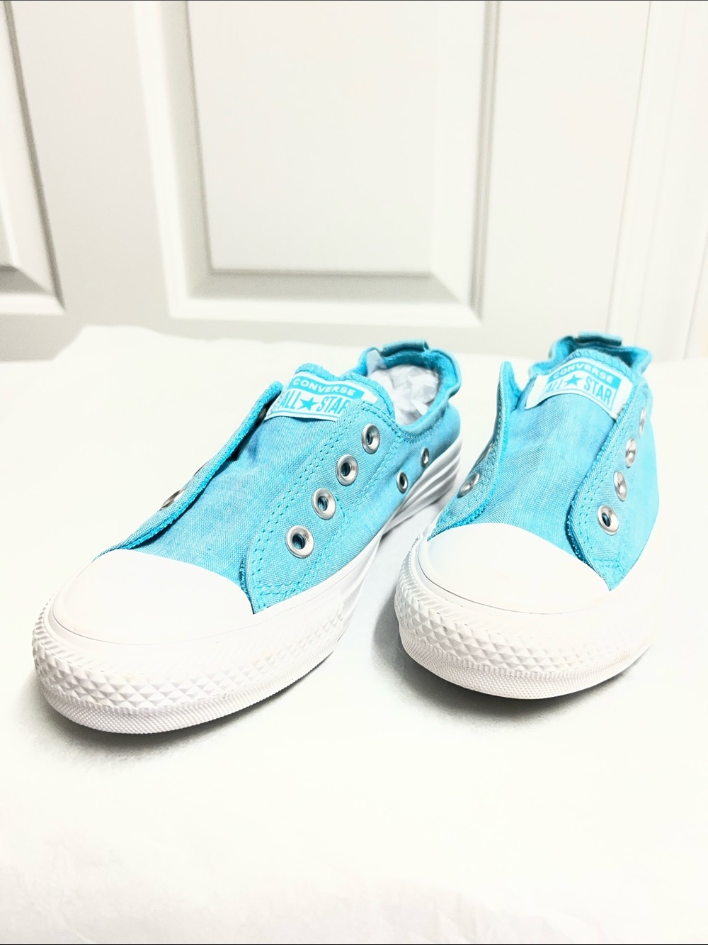 Converse All-Star Women’s Slip-On Sneakers size 7